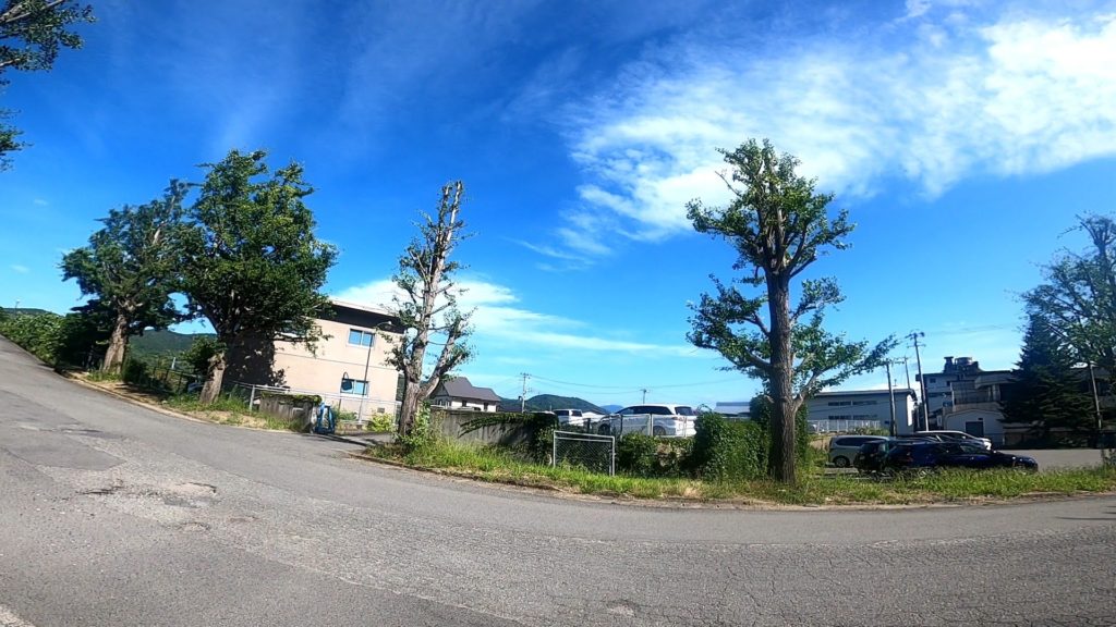 【南陽市熊野大社】パワースポット多数!風鈴飾り期間9月末まで yamagata-kumanotaisha-parking.jpg