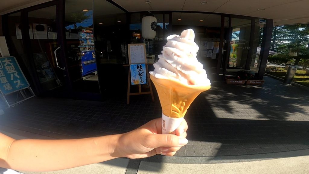 【南陽市熊野大社】パワースポット多数!風鈴飾り期間9月末まで yamagata-nanyou-kumanotaisha-icecream.jpg