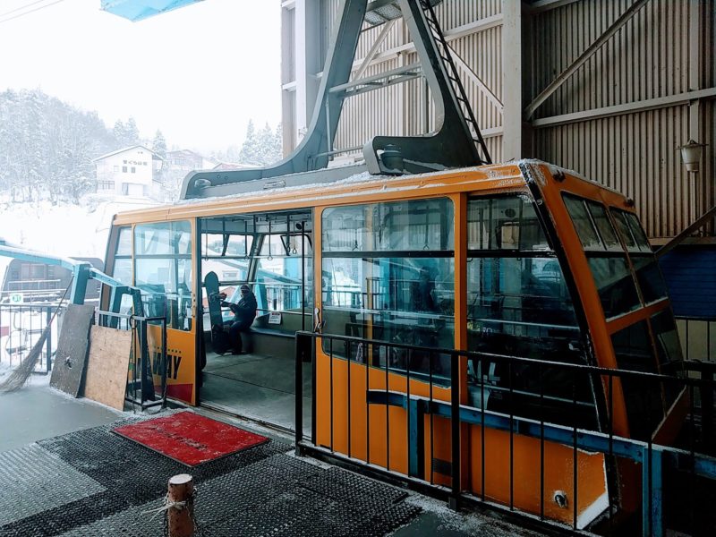 【横倉の壁完成 クリスマス寒波の大雪】12月山形蔵王温泉スキー場 Heavy-snowfall-in-December-completes-the-Yokokuranokabe-at-Yamagata-Zao-Onsen-Ski-Resort.jpg