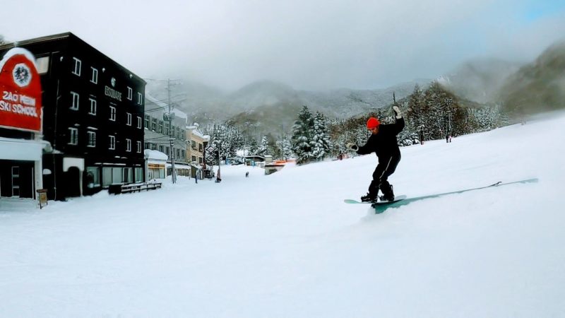 【Kidsに優しいゲレンデ 塩ビレール遊び】山形蔵王温泉スキー場    Family-Friendly-ski-Slope-at-Yamagata-Zao-Onsen-Ski-Resort.jpg
