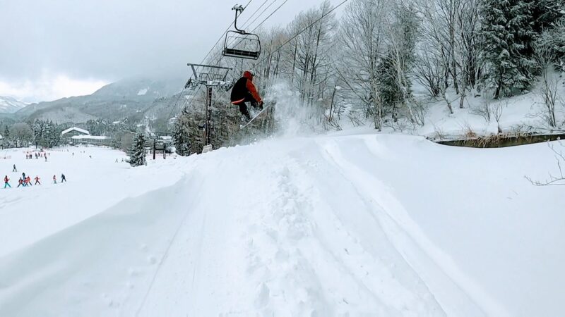 【上の台パウダー祭り 爆弾低気圧到来】運休の山形蔵王温泉スキー場 Enjoying-great-powder-snow-at-Uwanodai-area-of-Yamagata-Zao-Onsen-Ski-Resort.jpg
