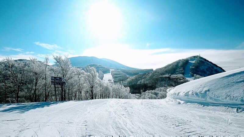 【ZAOツアーアテンド 楽しいスノーボード】山形蔵王温泉スキー場 Attend-Yamagata-Zao-Onsen-Ski-Resort-for-a-fun-snowboard-tour.jpg