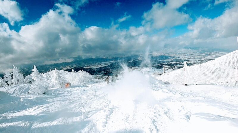 【神雪スノーボード 大嵐リフト運休明け大雪】山形蔵王温泉スキー場 Yamagata-Zao-Onsen-Ski-Resort-holy-powdersnow.jpg