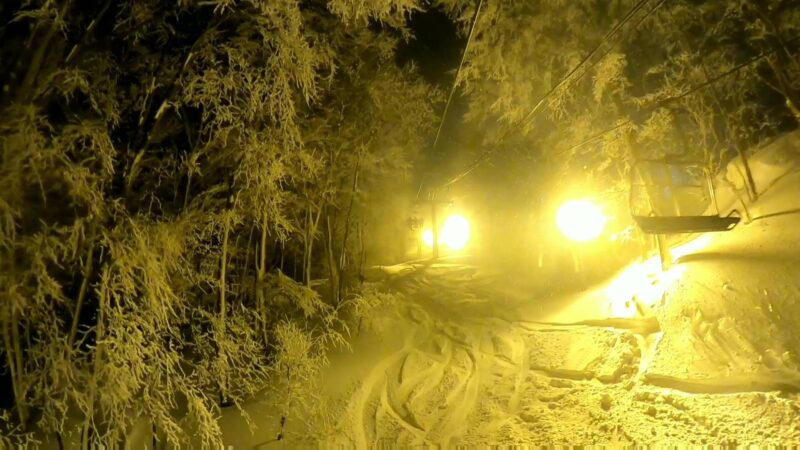 【ナイター滑ろう会 上の台大雪スノーボード】山形蔵王温泉スキー場 Uwanodai-night-skiing-party-at-Yamagata-Zao-Onsen-Ski-Resort.jpg