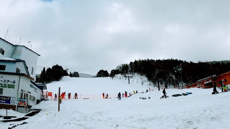 【2月アイスバーン おすすめエリア2選】氷の山形蔵王温泉スキー場 Enjoy-snowboarding-at-the-icy-Yamagata-Zao-Onsen-Ski-Resort.jpg