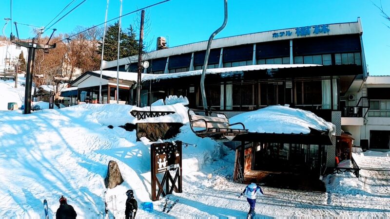 【凄すぎる樹氷原絶景 地蔵山三宝荒神山】2月山形蔵王温泉スキー場 Yamagata-Zao-Onsen-Ski-Resort-with-clear-skies-and-beautiful-scenery-in-February.jpg