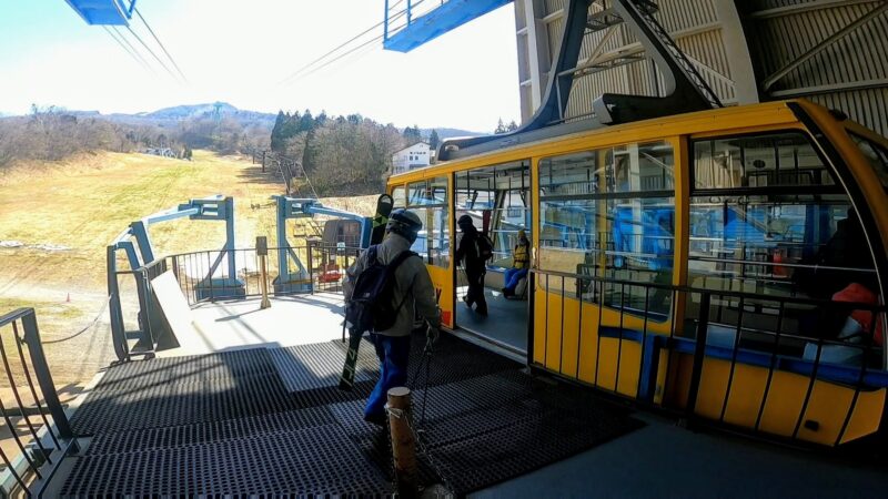 【4月春スキー中央エリア 春の蔵王を楽しむ】山形蔵王温泉スキー場  Enjoy-springtime-Zao-and-snowboarding-in-the-central-area-of-Yamagata-Zao-Onsen-Ski-Resort-in-April.