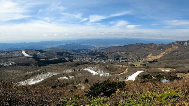 【4月春スキー中央エリア 春の蔵王を楽しむ】山形蔵王温泉スキー場 Enjoy-springtime-Zao-and-snowboarding-in-the-central-area-of-Yamagata-Zao-Onsen-Ski-Resort-in-April.