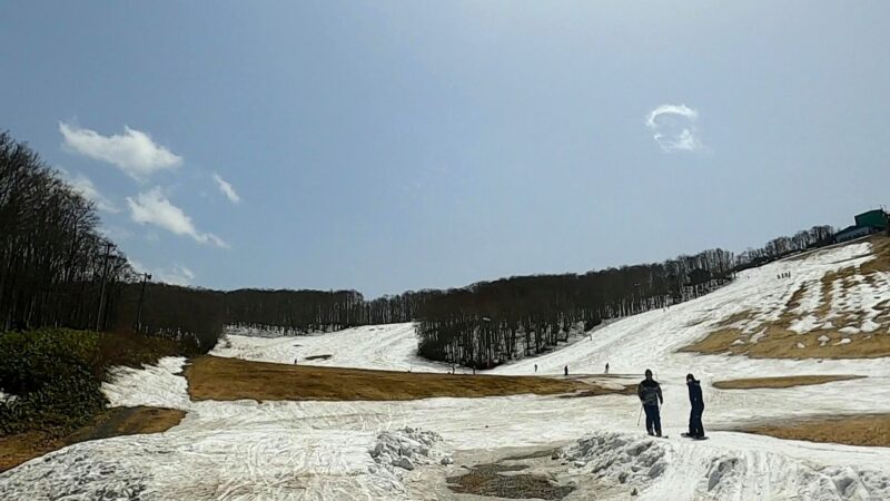 【シーズン最終日の山形蔵王温泉スキー場】5月ロープウェイ春スキー Yamagata-Zao-Onsen-Ski-Resort-in-May.the-last-day-of-the-season.Enjoy-Zao-Ropeway-and-Spring-Snowboarding.jpg