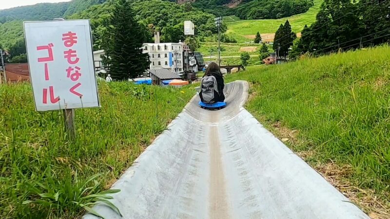 【ZAOスーパースライダー夏の山形蔵王】ファミリーに人気おすすめ   Yamagata-Zao-Onsen-Ski-Resort-in-the-summer.ZAO-Super-Slider-is-a-popular-choice-for-families.jpg