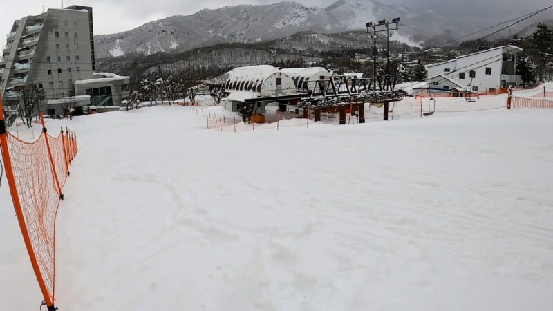【Kidsに優しいゲレンデ 塩ビレール遊び】山形蔵王温泉スキー場    Family-Friendly-ski-Slope-at-Yamagata-Zao-Onsen-Ski-Resort.jpg